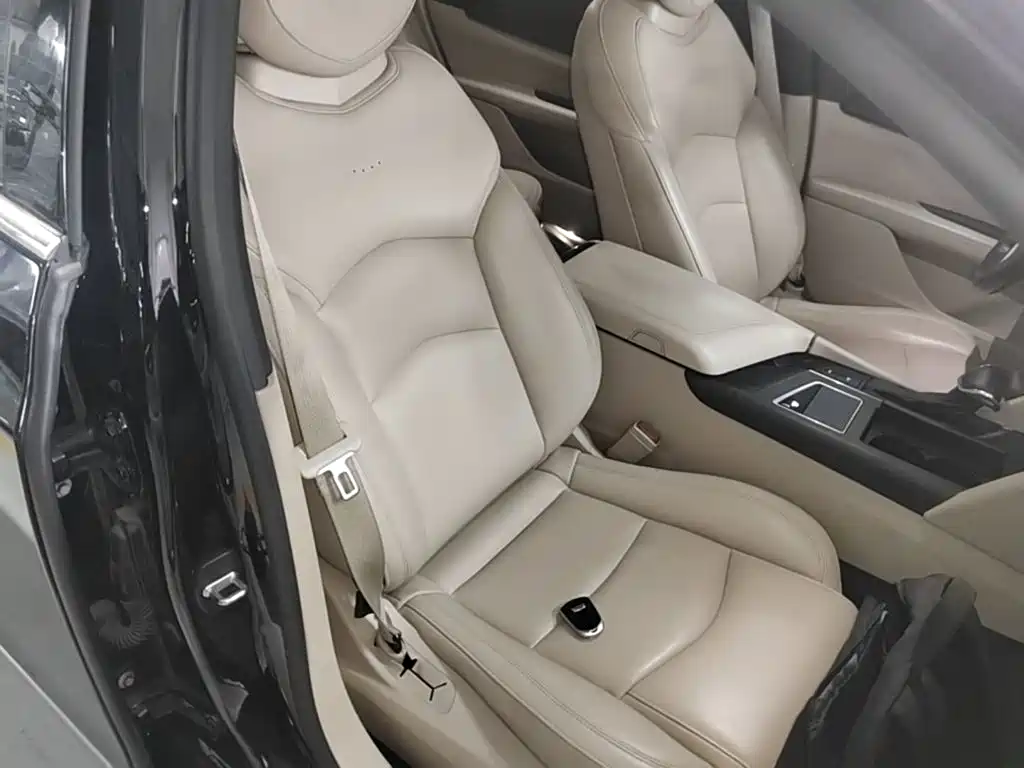 Cadillac CT6 2017 — фото 25