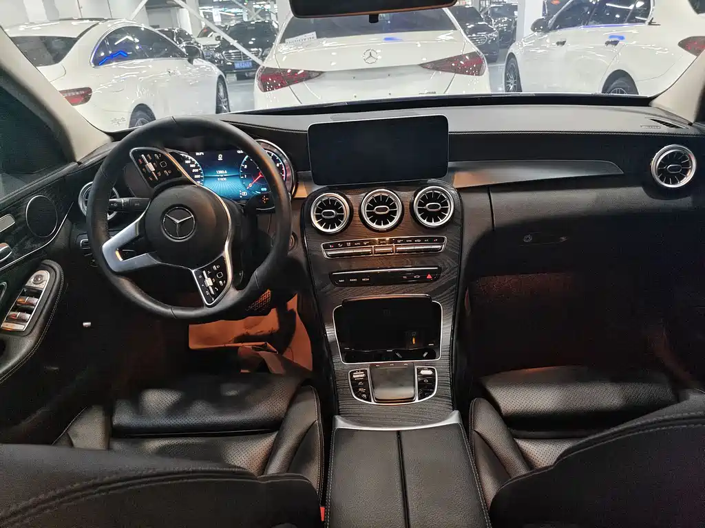 Mercedes-Benz C-Class 2019 — фото 13