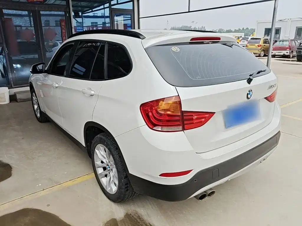BMW X1 2015 — фото 5