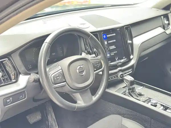 Volvo XC60 2020