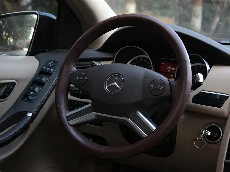 Mercedes-Benz R-Class 2014 — фото 14