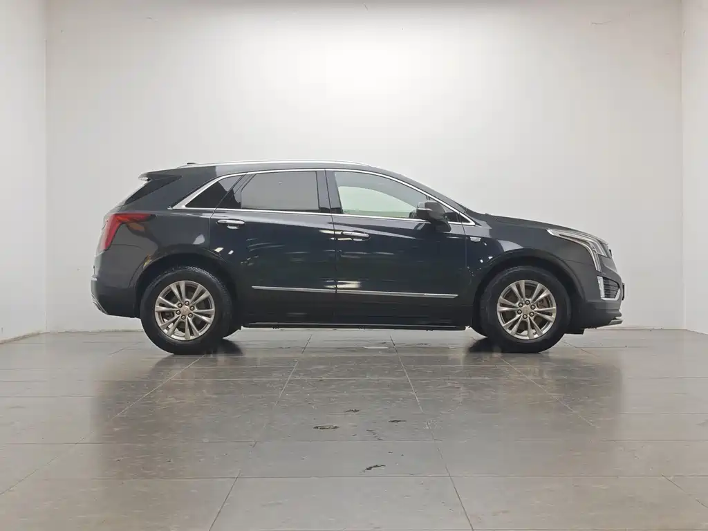 Cadillac XT5 2020 — фото 11