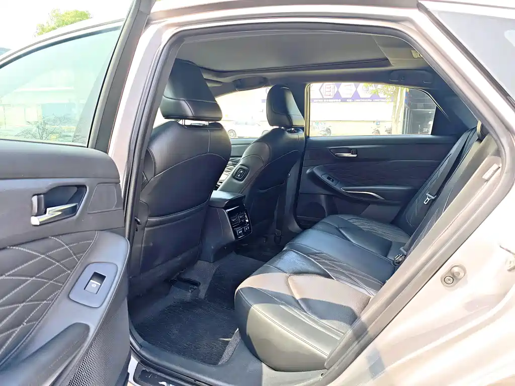 Toyota Avalon 2019 — фото 17