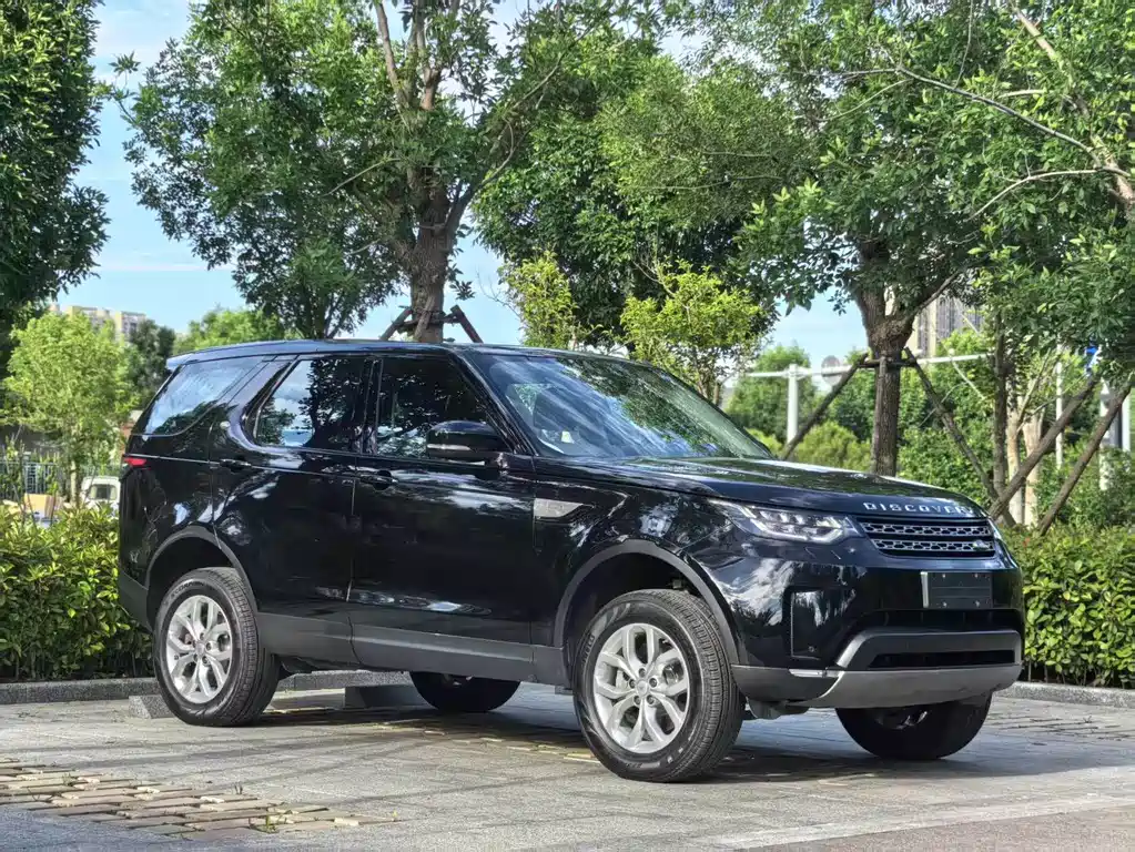 Land Rover Discovery 2018 — фото 3
