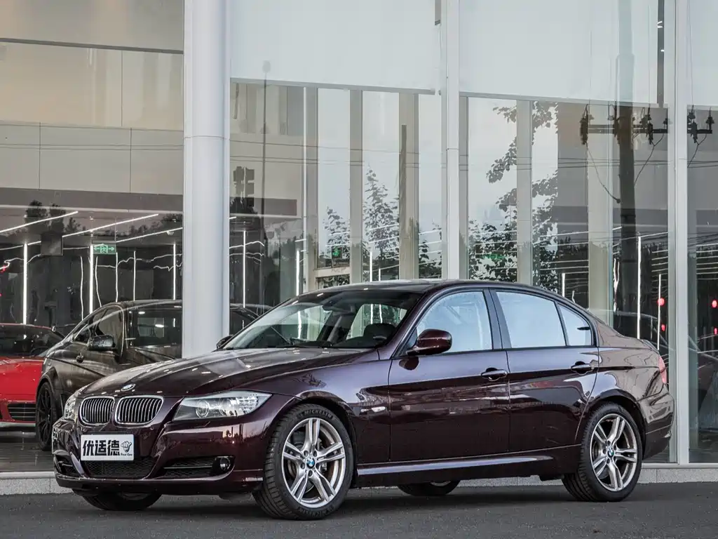 BMW 3 Series 2010