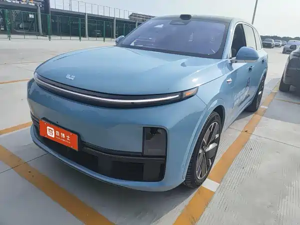 Li Auto L7 2025