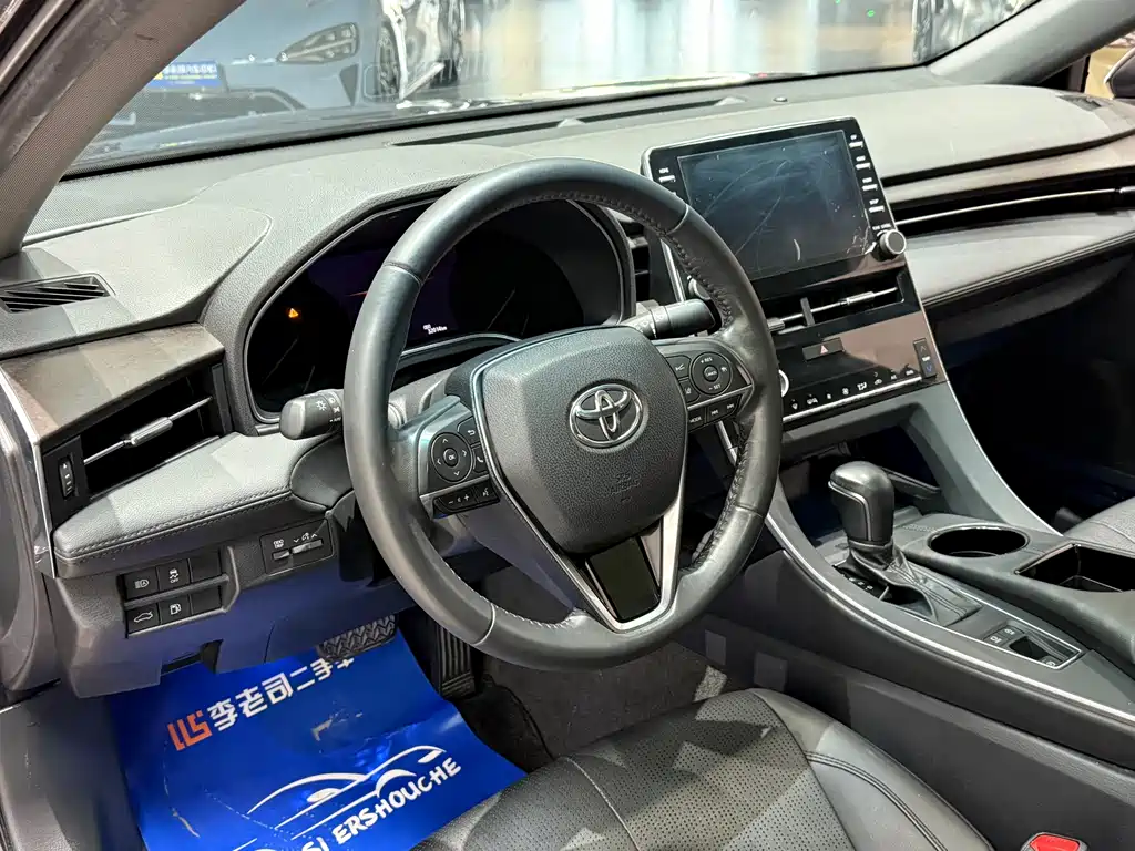 Toyota Avalon 2022 — фото 13