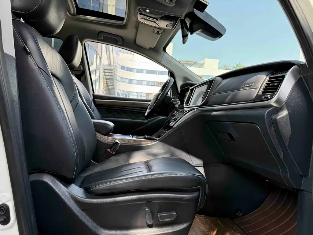 GAC Motor Trumpchi M8 2019 — фото 6