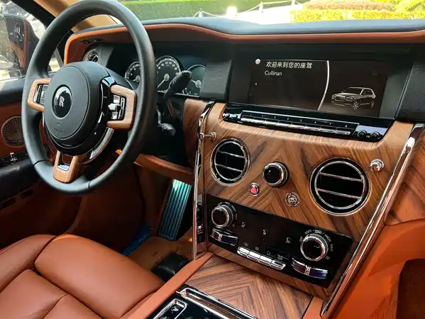 Rolls-Royce Cullinan 2018