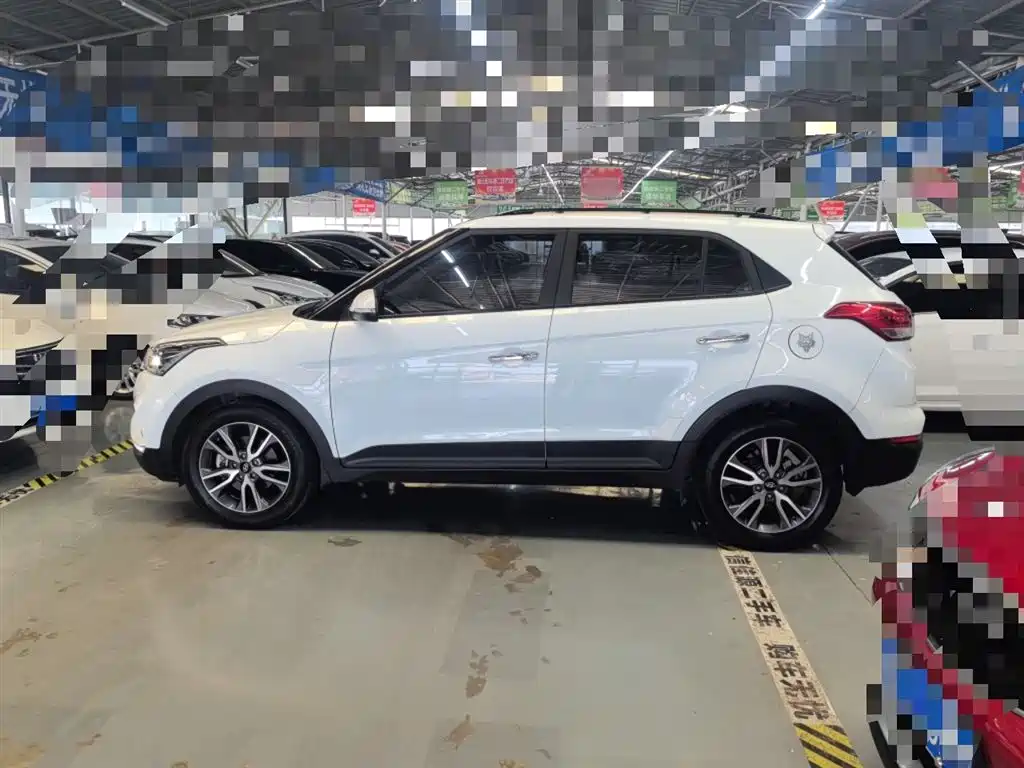 Hyundai ix25 2019 — фото 16