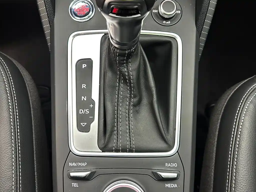 Audi Q2L 2021 — фото 13