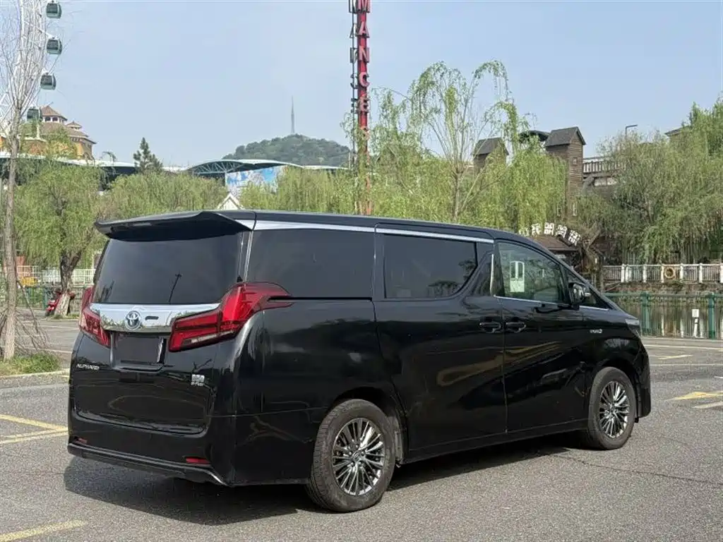 Toyota Alphard 2019 — фото 5