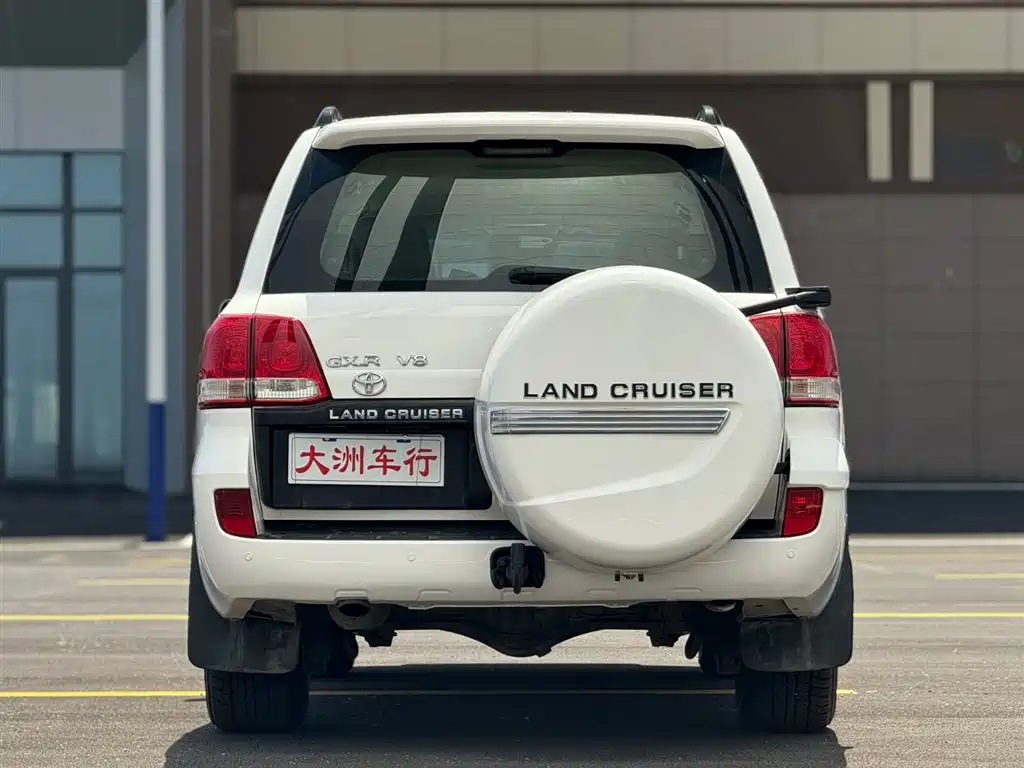 Toyota Land Cruiser 2010 — фото 7