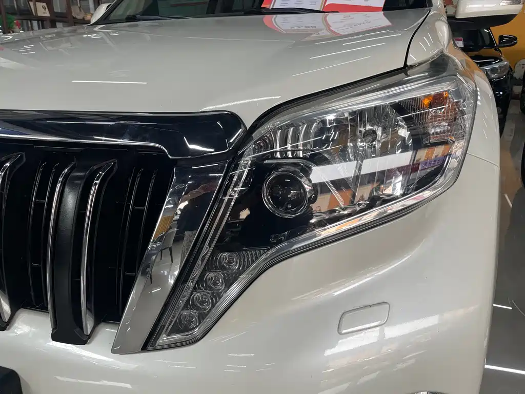 Toyota Prado 2016 — фото 11