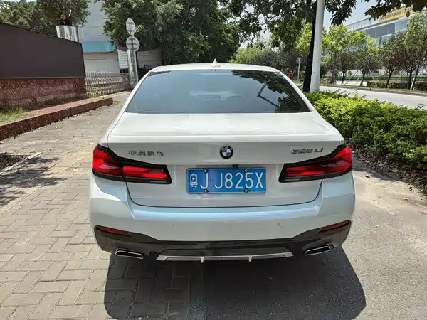 BMW 5 Series 2021