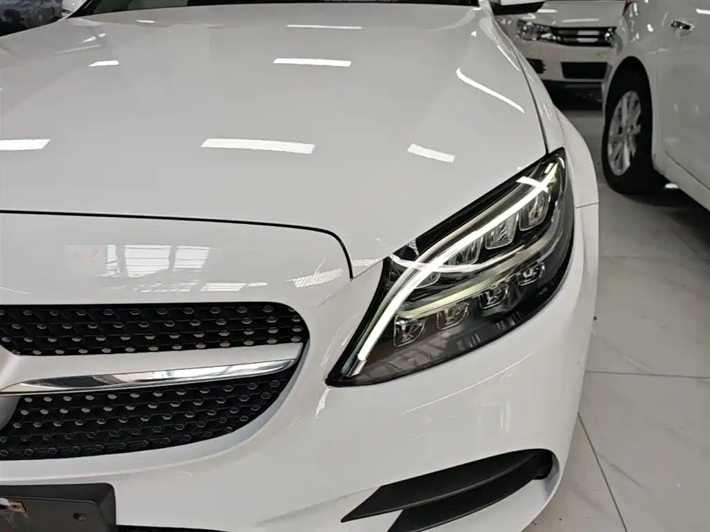 Mercedes-Benz C-Class 2019 — фото 24