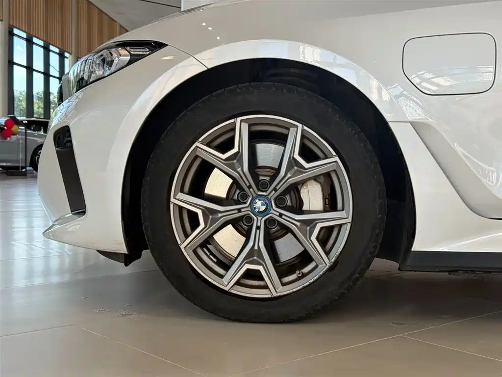 BMW i3 2024 — фото 16