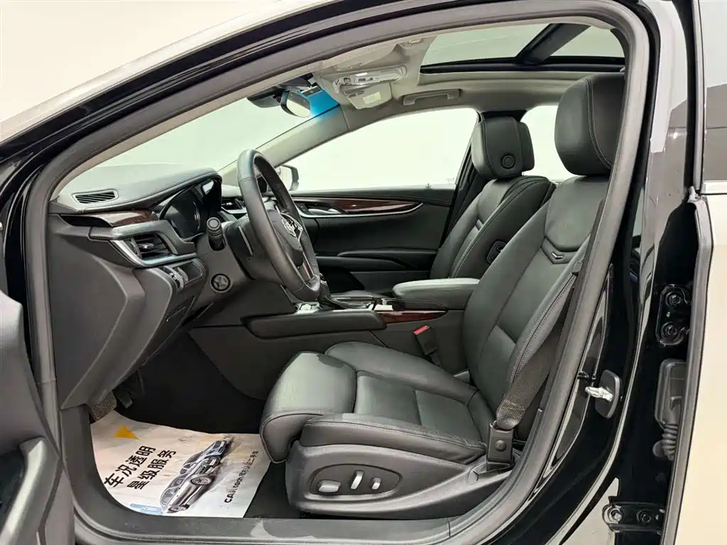 Cadillac XTS 2015 — фото 15
