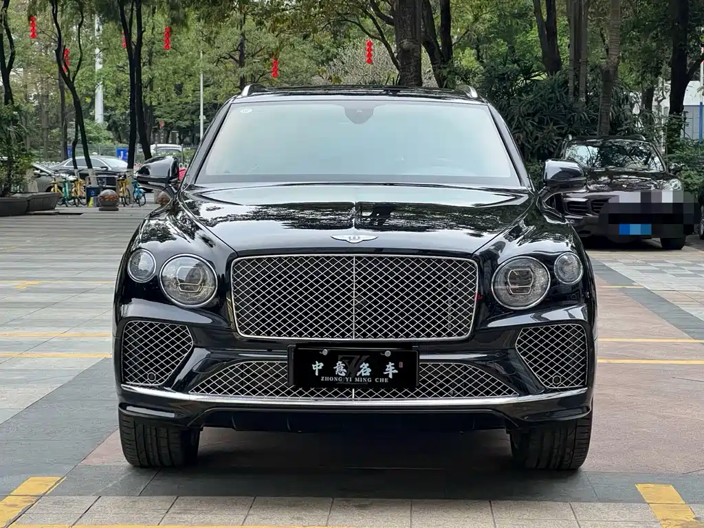 Bentley Bentayga 2021 — фото 2