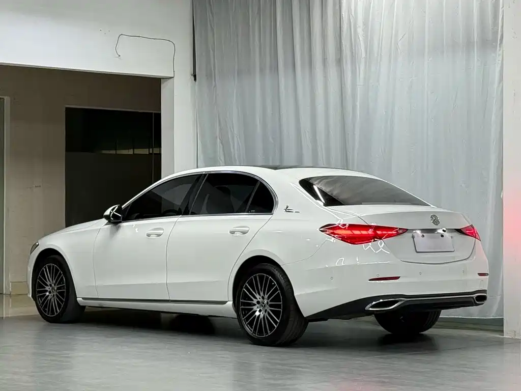 Mercedes-Benz C-Class 2022
