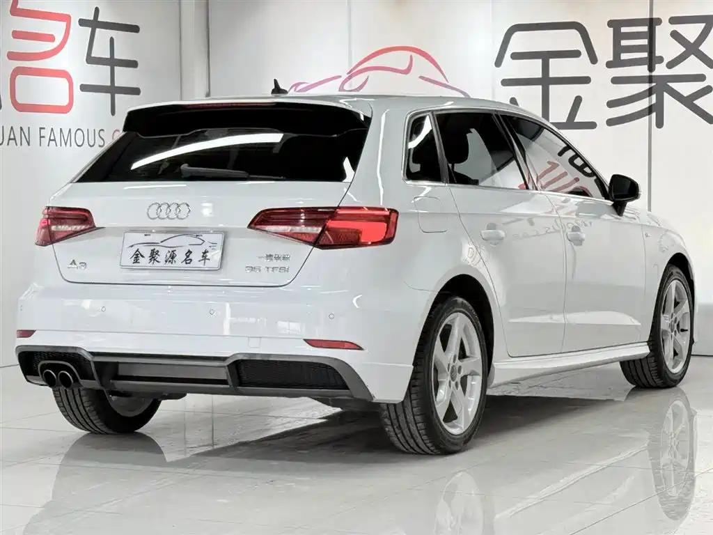 Audi A3 2019 — фото 6