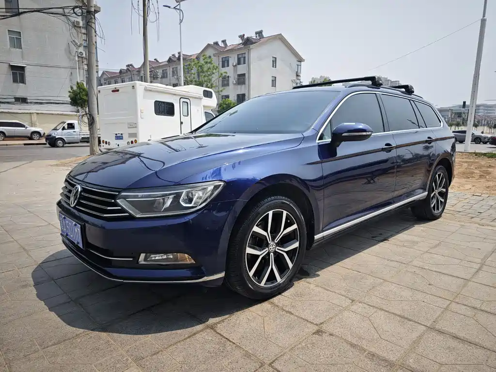 Volkswagen Viloran 2019
