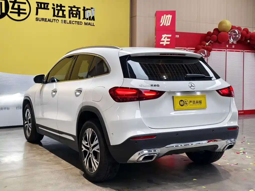 Mercedes-Benz GLA 2024 — фото 4
