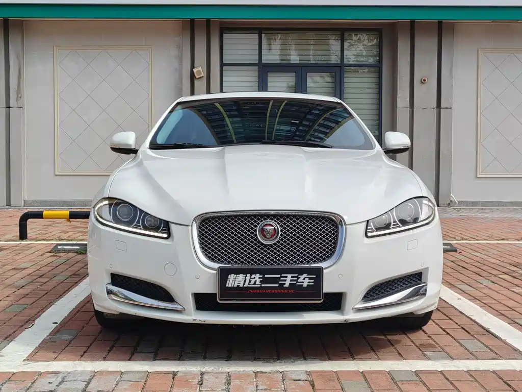 Jaguar XF 2016 — фото 2