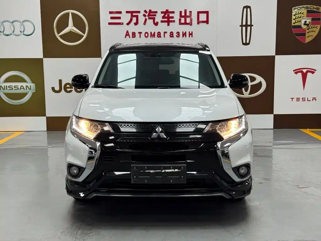 Mitsubishi Outlander 2022
