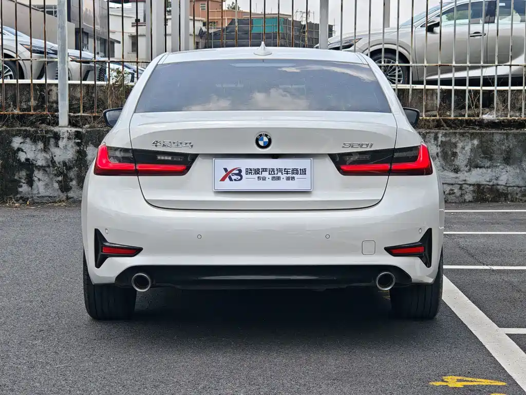 BMW 3 Series 2021