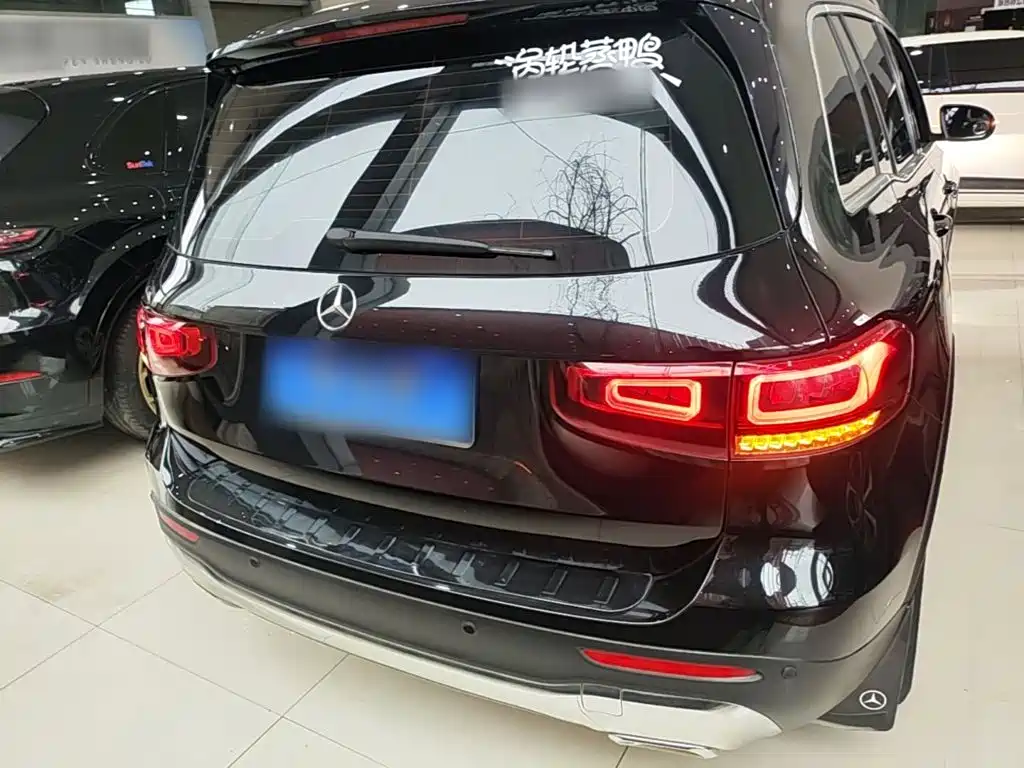 Mercedes-Benz GLB 2023 — фото 6
