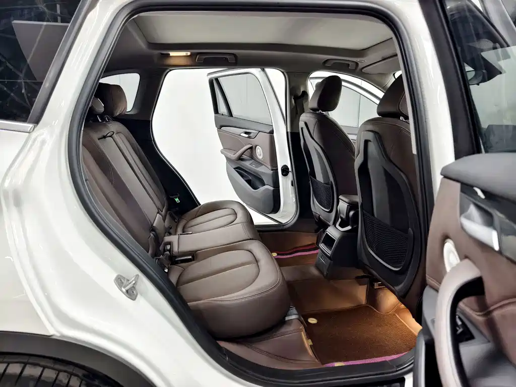 BMW X1 2022 — фото 16