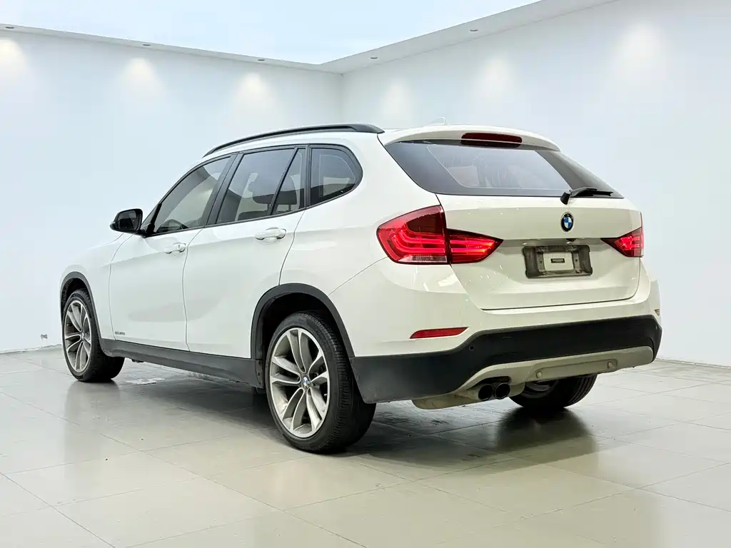 BMW X1 2015 — фото 4