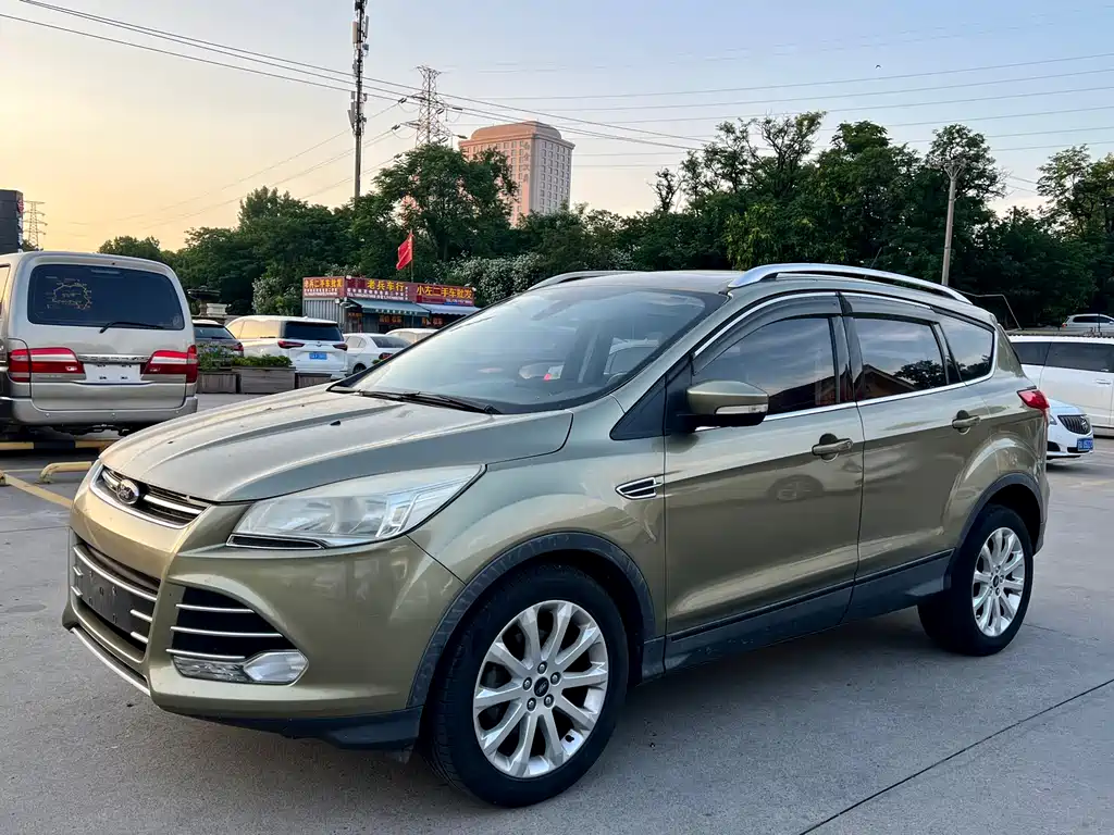 Ford Kuga 2015