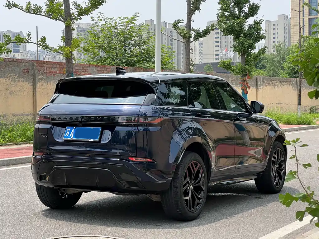 Land Rover Evoque 2021
