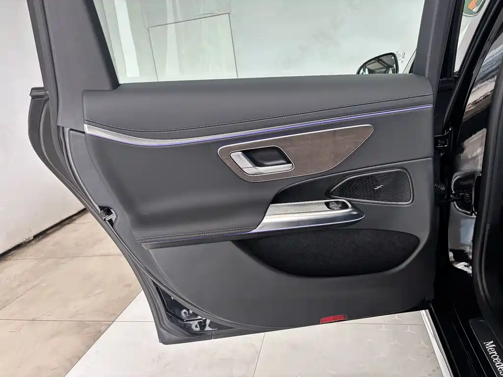 Mercedes-Benz E-Class New Energy 2025 — фото 21