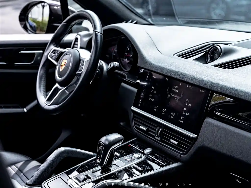Porsche Cayenne 2021 — фото 5