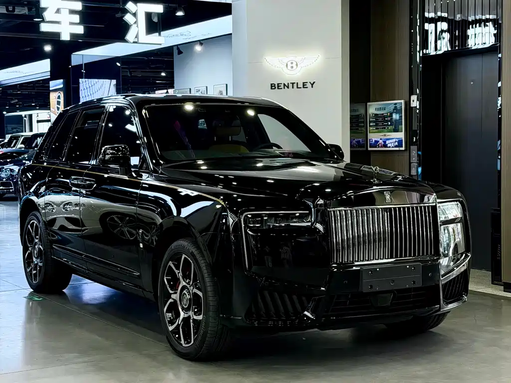 Rolls-Royce Cullinan 2025 — фото 3