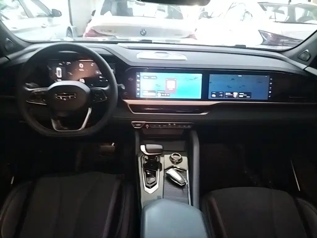 Geely Xingyue L 2023 — фото 10