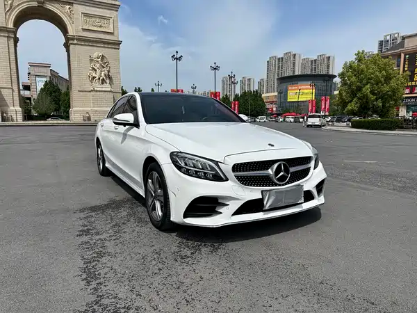Mercedes-Benz C-Class 2021