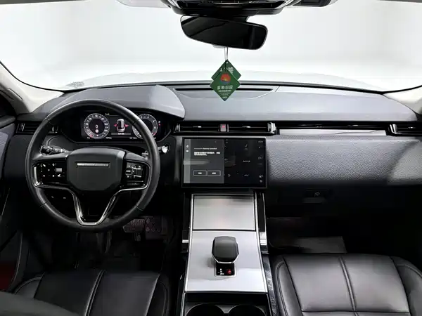 Land Rover Range Rover Velar 2024
