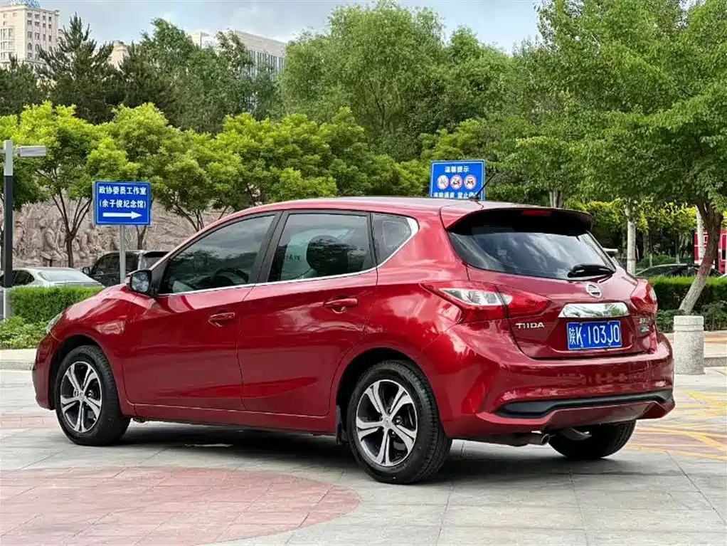 Nissan Tiida 2019 — фото 7