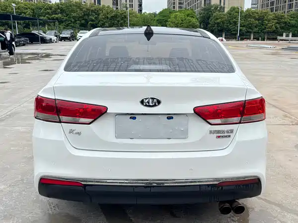 Kia K4 2016