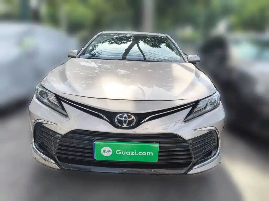 Toyota Camry 2022 — фото 24