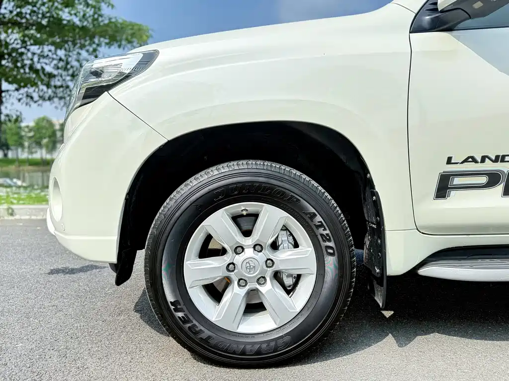 Toyota Prado 2016 — фото 5