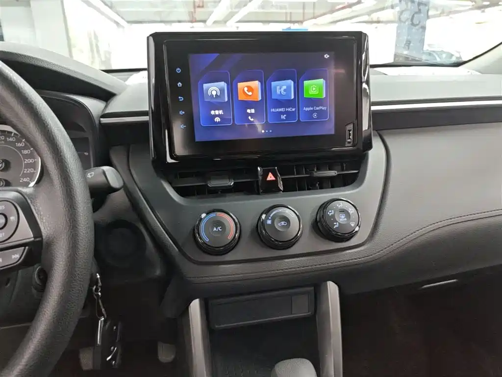 Toyota Corolla Cross 2023 — фото 20