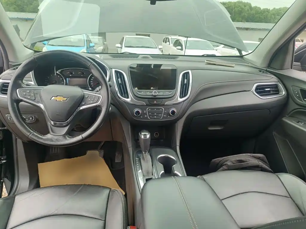 Chevrolet Equinox 2018 — фото 10