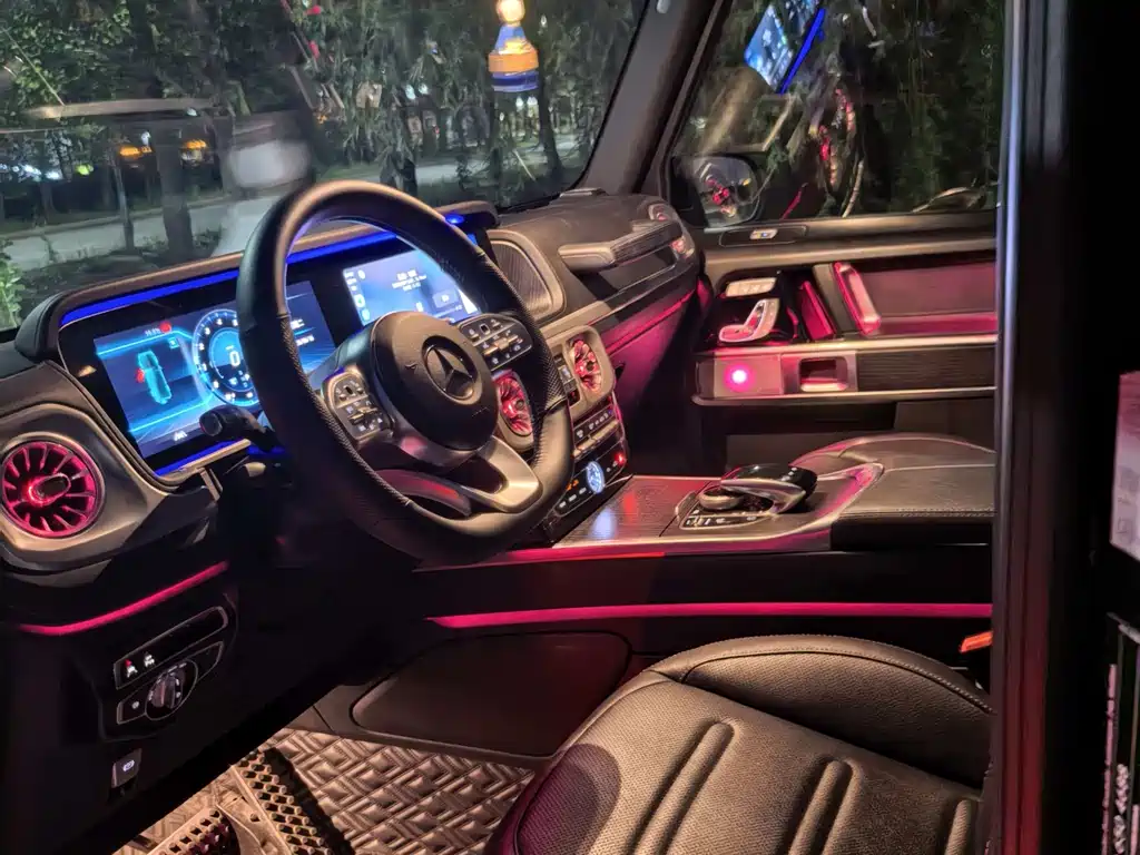 Mercedes-Benz G-Class 2022 — фото 11