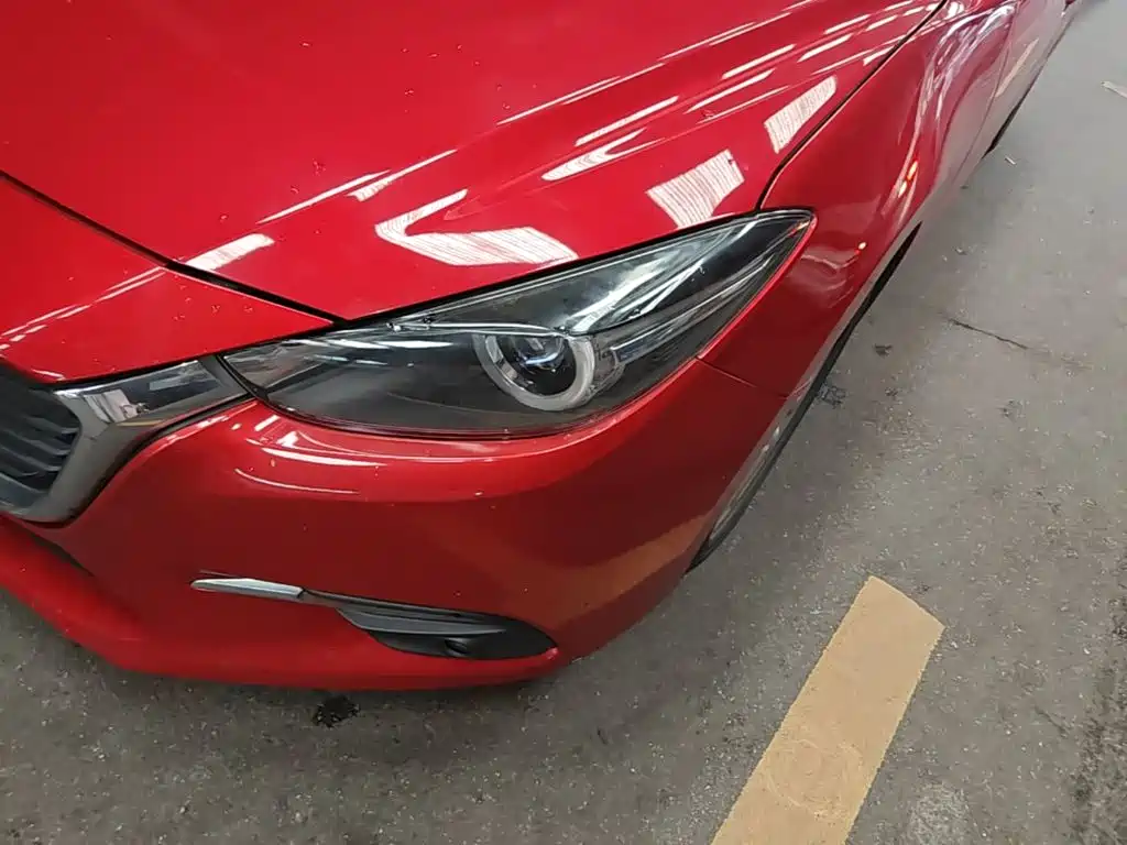 Mazda 3 Axela 2017 — фото 24
