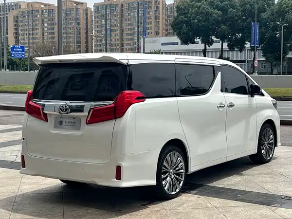 Toyota Alphard 2018